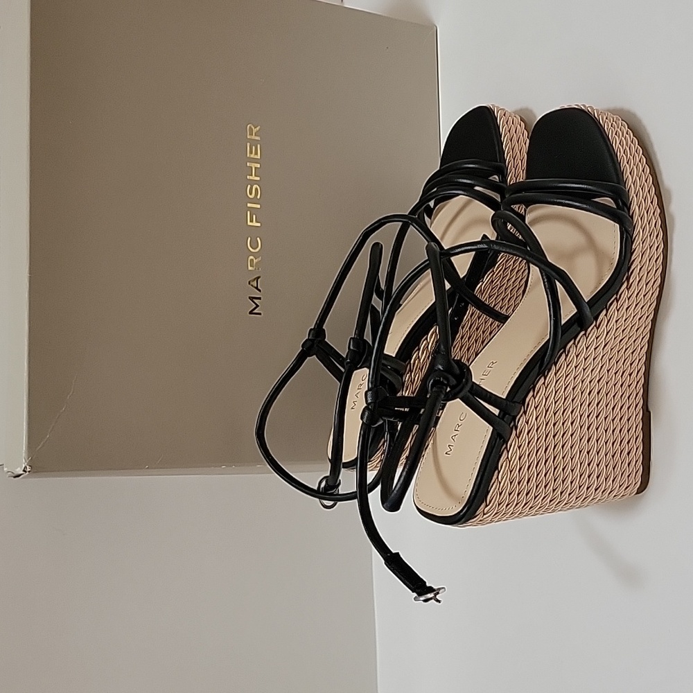 NWOT Marc Fisher Espadrille Wedge Sandals Black Sz: 6 - Picture 7 of 10